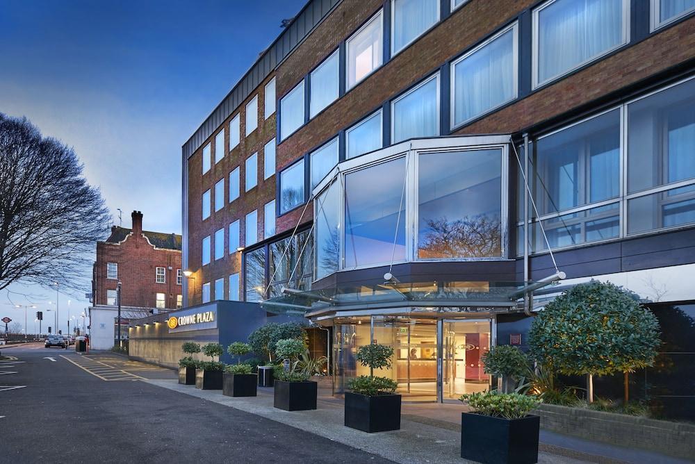 Hotel Crowne Plaza London Ealing Zewnętrze zdjęcie