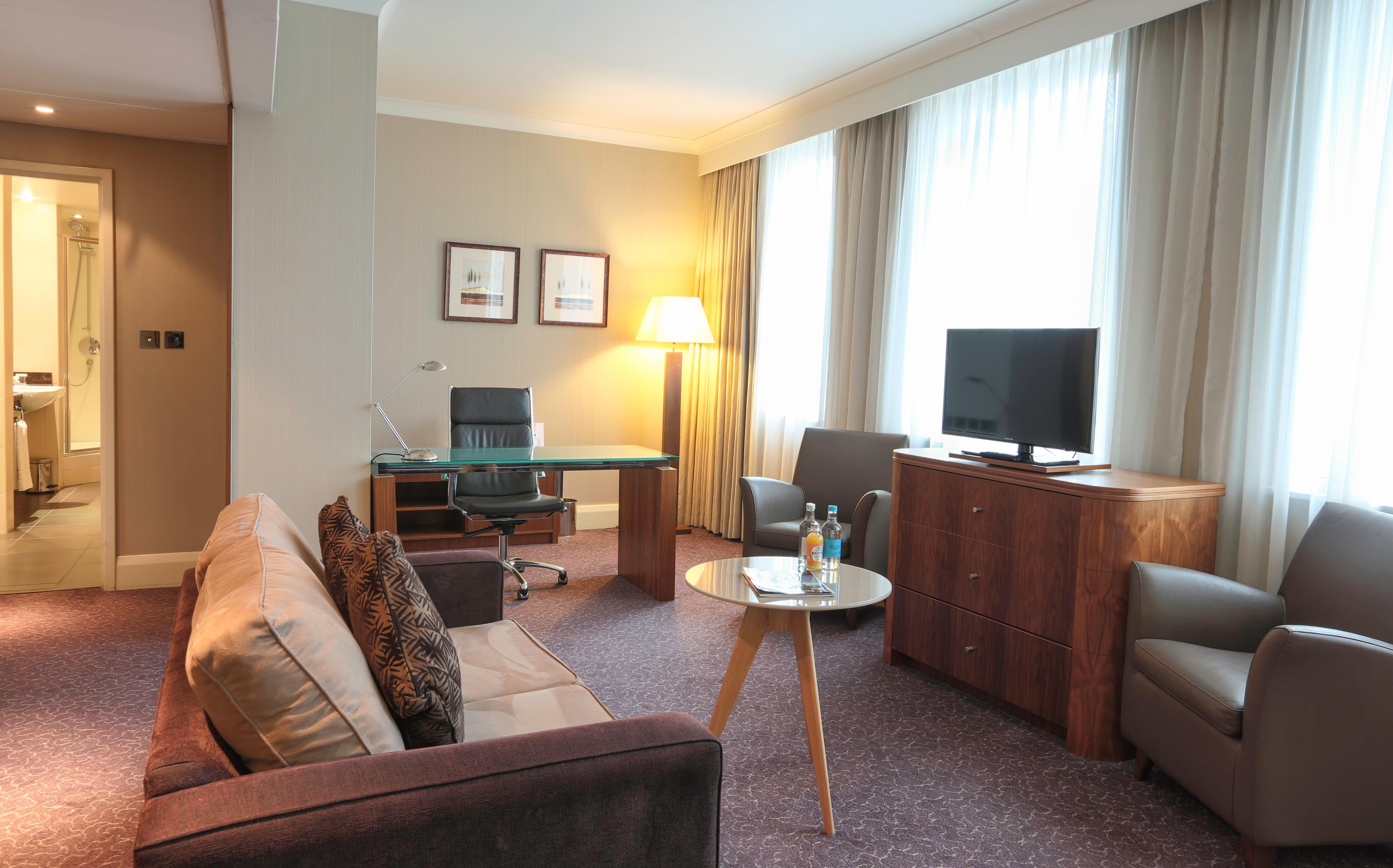 Hotel Crowne Plaza London Ealing Zewnętrze zdjęcie