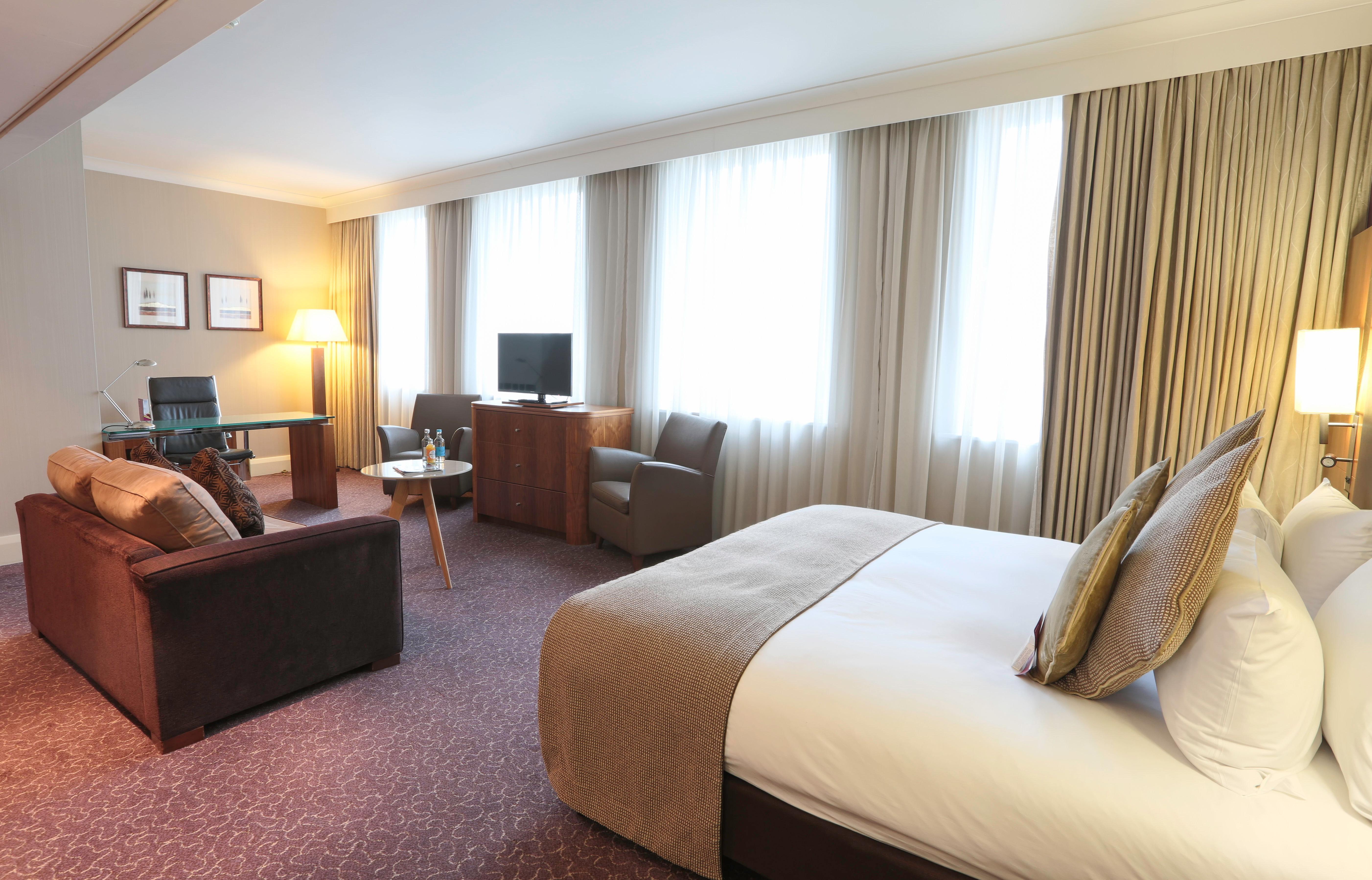 Hotel Crowne Plaza London Ealing Zewnętrze zdjęcie