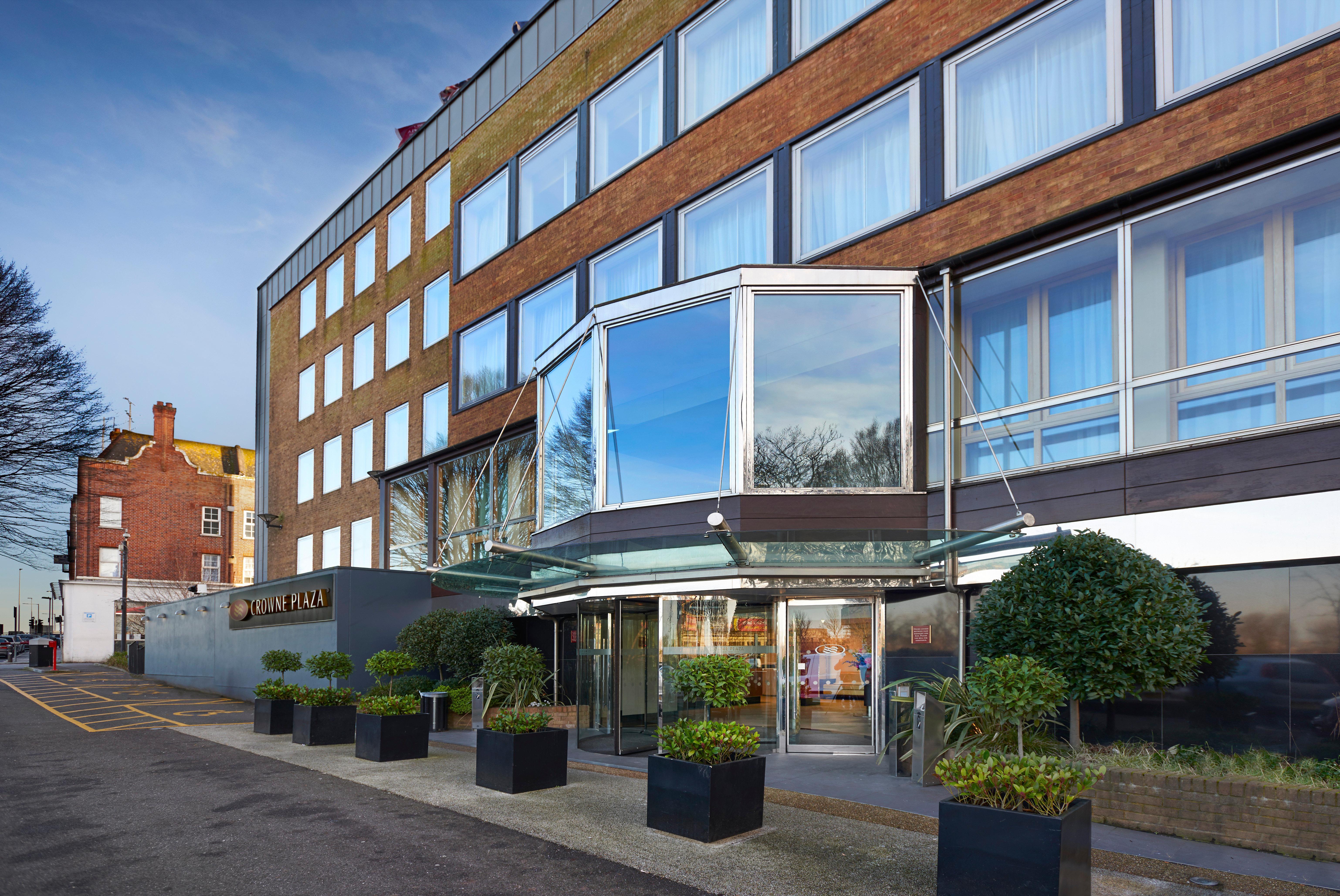 Hotel Crowne Plaza London Ealing Zewnętrze zdjęcie