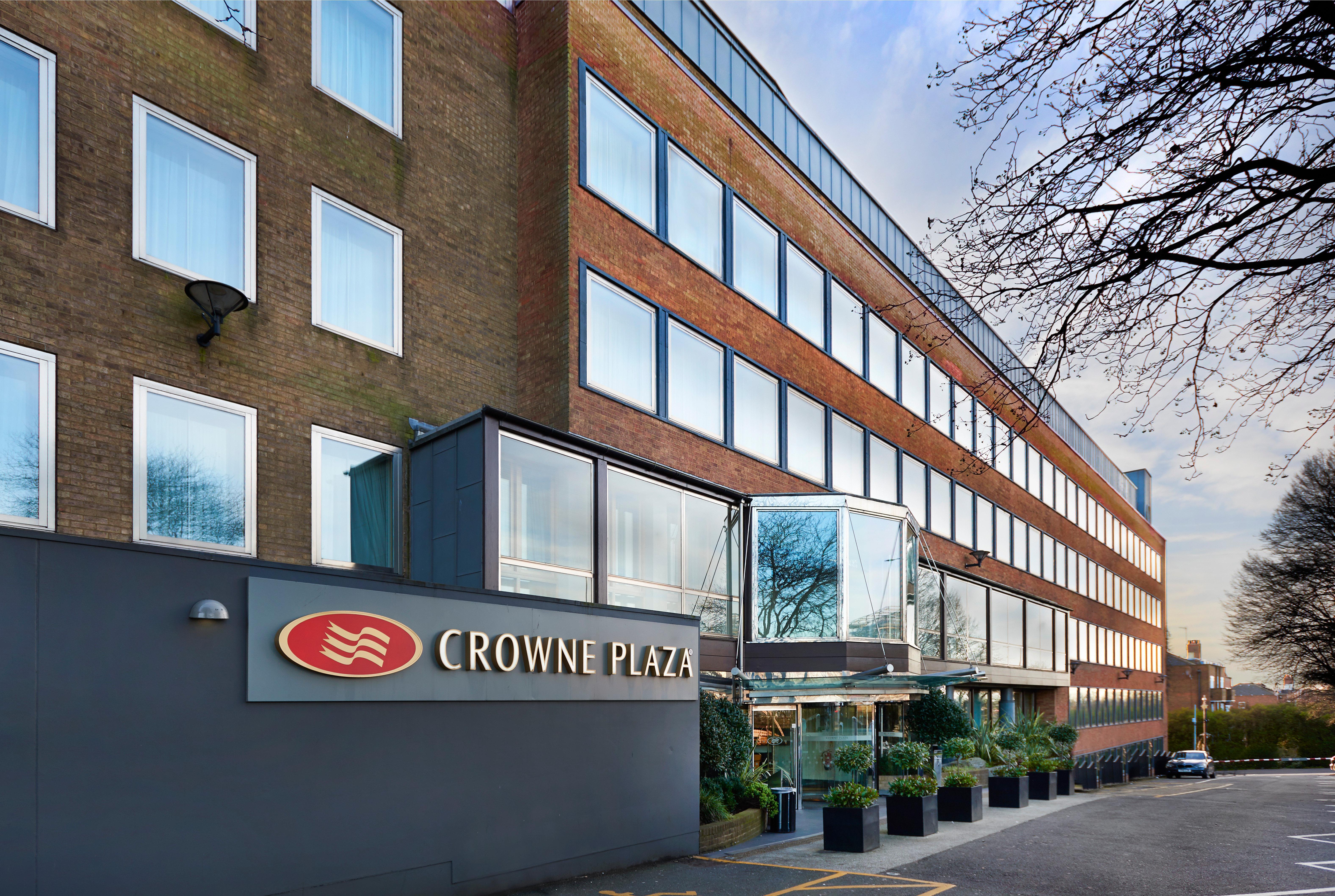 Hotel Crowne Plaza London Ealing Zewnętrze zdjęcie